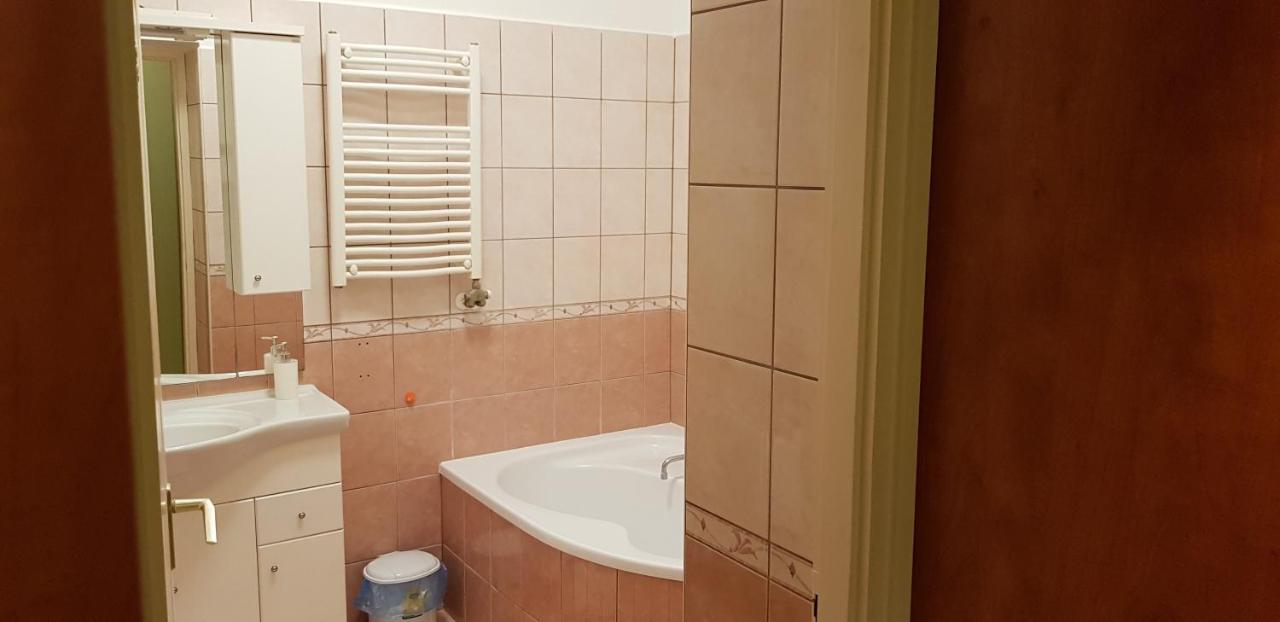 Alice Vendeghaz Bed and Breakfast Kalocsa Εξωτερικό φωτογραφία